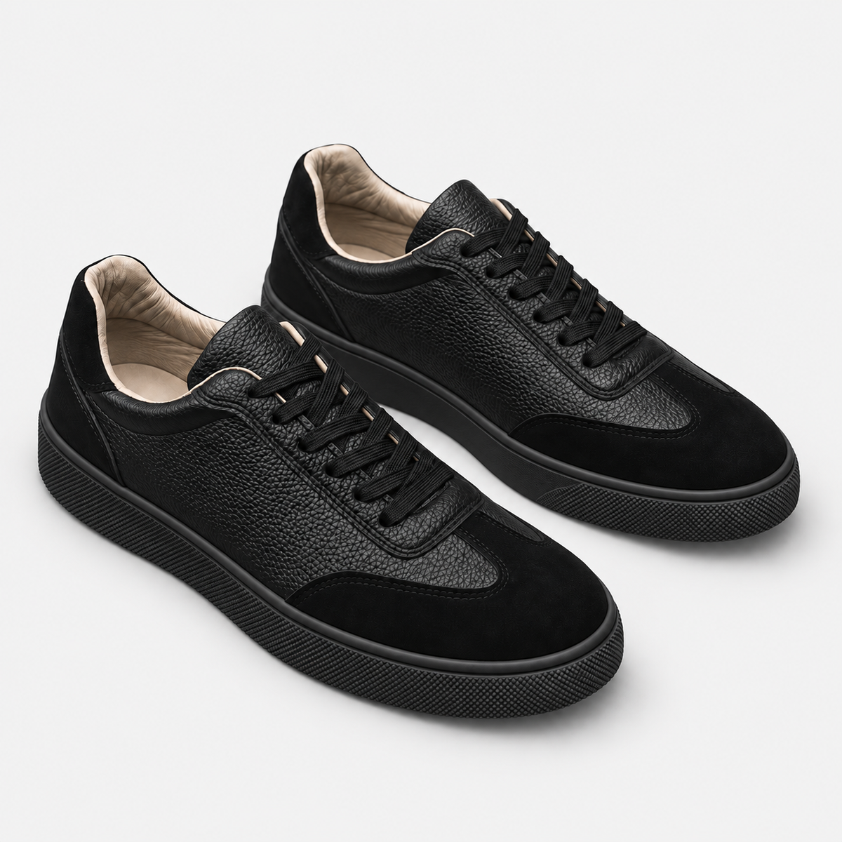 Men's Casual Sneakers Lightweight Breathable Everyday Shoes